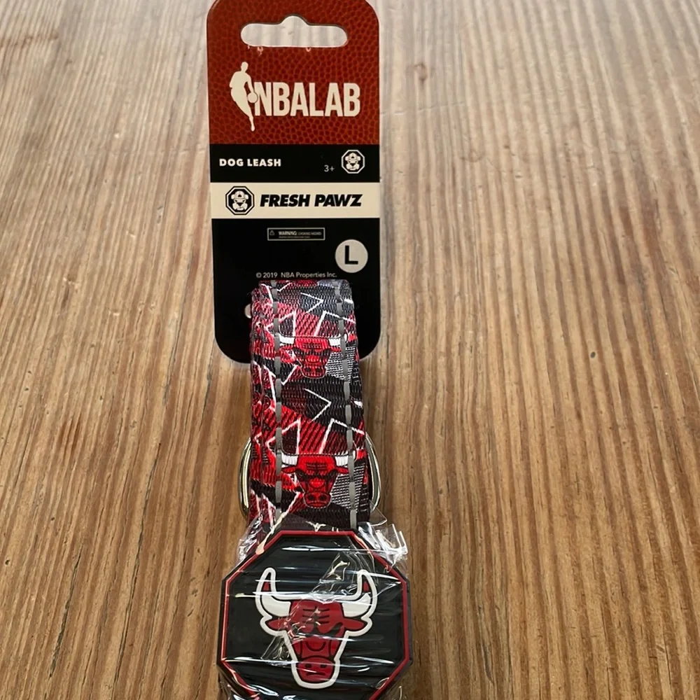 NBA Lab Dog Leash Chicago Bulls Design Large NWT